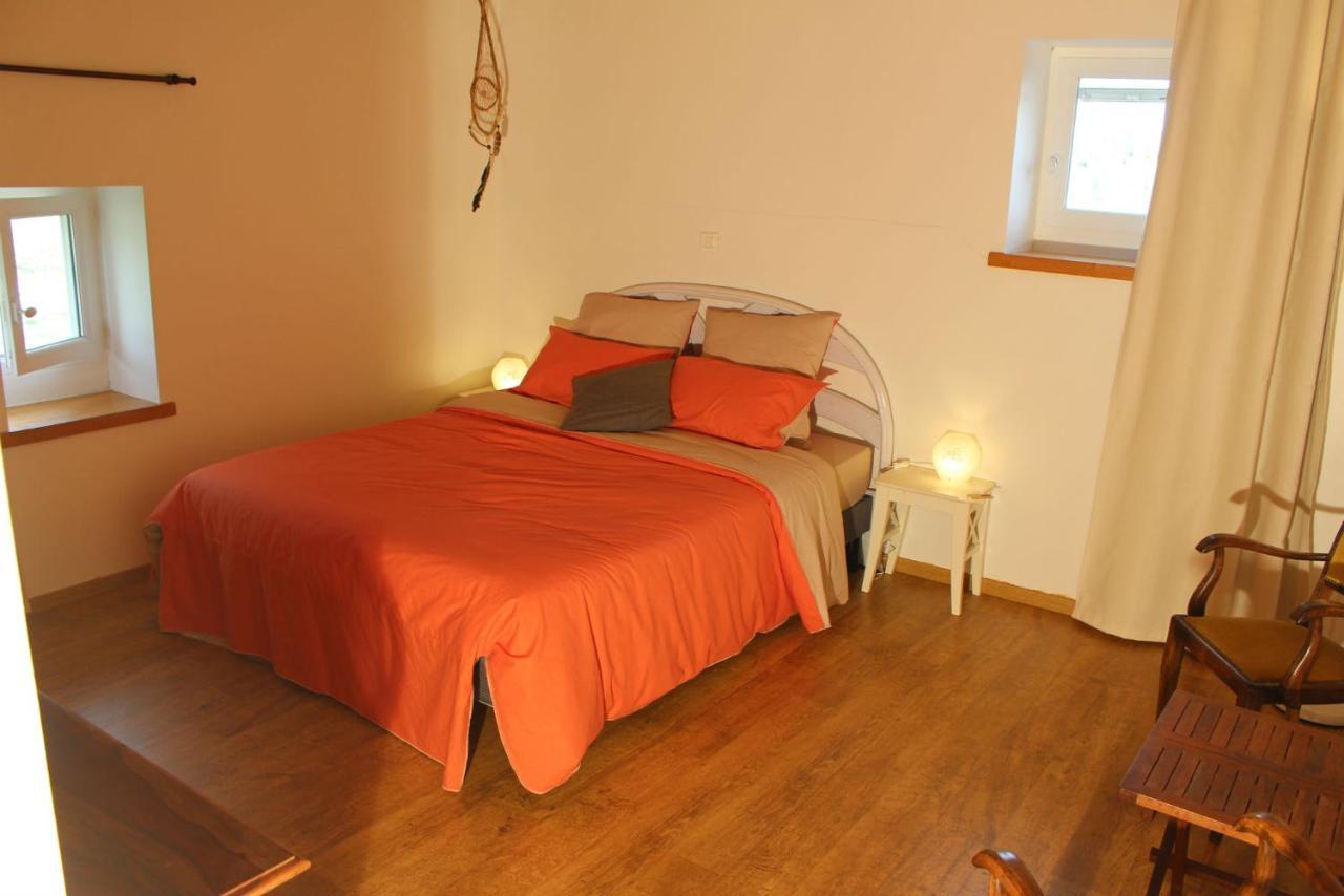 L'Attrape Reve Bed & Breakfast Saint-Vincent-de-Barres Exterior photo